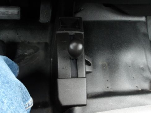 Used 2015 Chevrolet Silverado 3500 W/T image 20