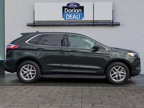 Certified 2024 Ford Edge SEL w/ Convenience Package AWD/4WD image 2