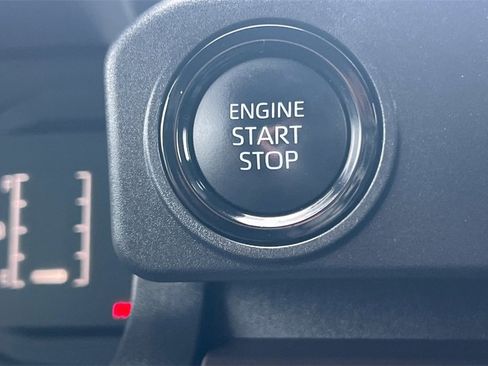 Certified 2024 Toyota Tacoma SR5 image 25