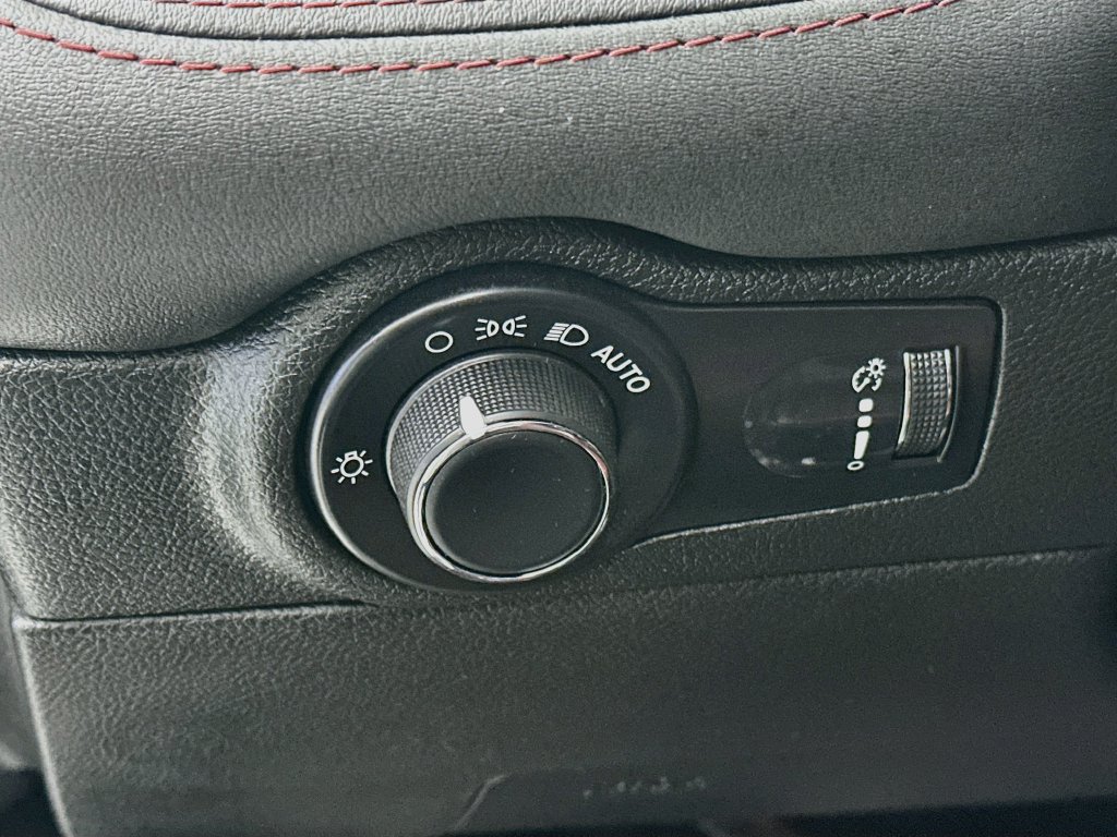 Certified 2025 Dodge Durango R/T AWD/4WD image 17