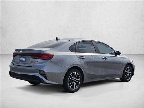 Used 2022 Kia Forte LXS image 5