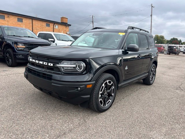 Certified 2023 Ford Bronco Sport Outer Banks w/ Tech Package AWD/4WD image 26