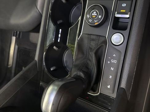 Used 2021 Volkswagen Atlas SEL Premium image 26