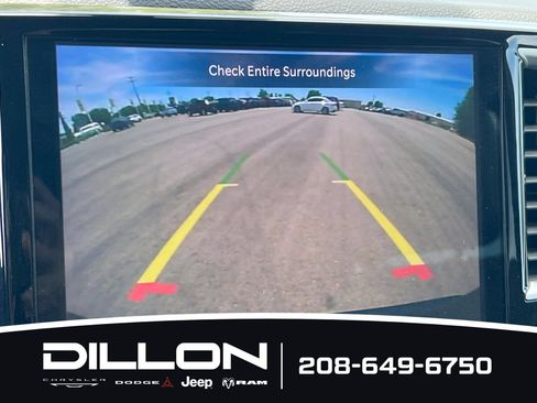 Used 2025 Chrysler Pacifica Select FWD image 20