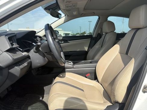 Used 2020 Honda Civic EX-L image 9