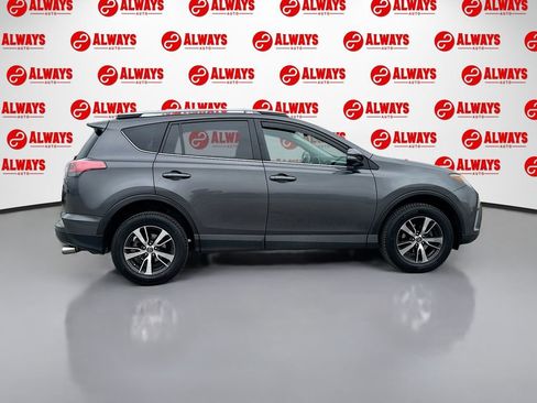 Used 2018 Toyota RAV4 XLE w/ Plus Extra Value Package FWD image 4