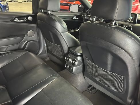 Used 2020 Kia Stinger GT-Line w/ Sun & Sound Package RWD image 27
