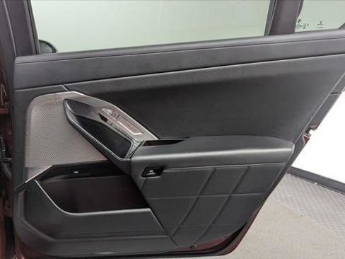 Used 2023 BMW 740i RWD image 21