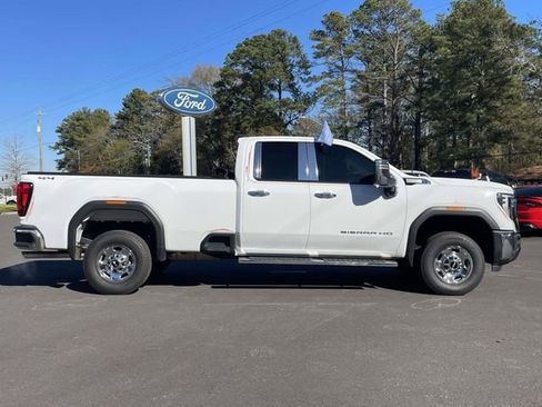 Used 2024 GMC Sierra 2500 Pro image 3