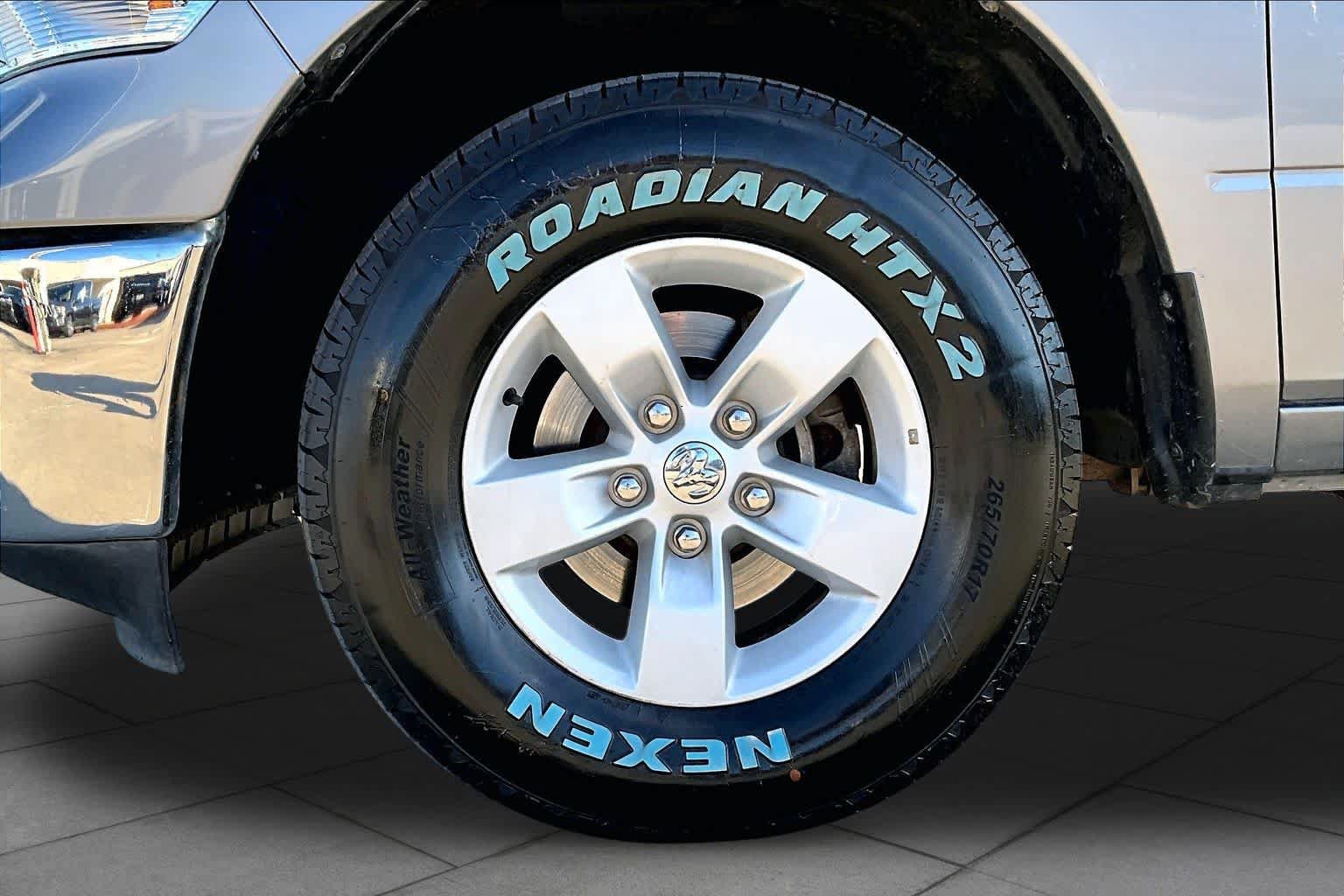 Used 2022 RAM 1500 Tradesman w/ Chrome Plus Package RWD image 11
