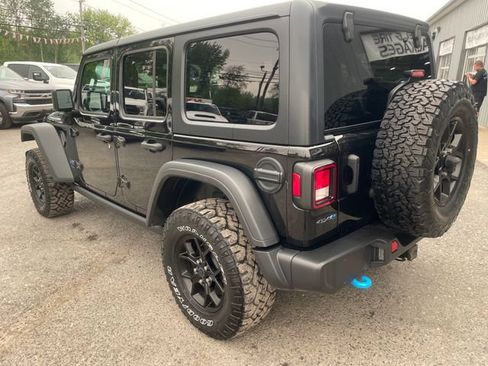 Used 2024 Jeep Wrangler Unlimited AWD/4WD image 4