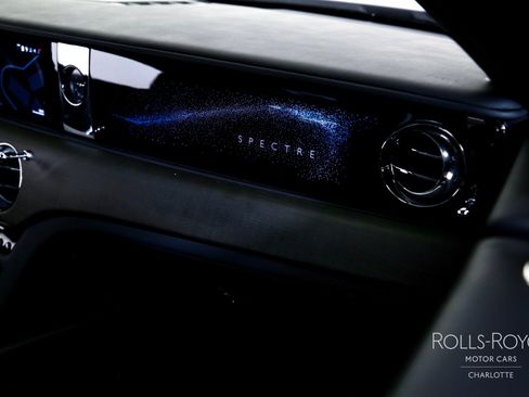 Used 2025 Rolls-Royce Spectre w/ Spectre Launch Package image 26