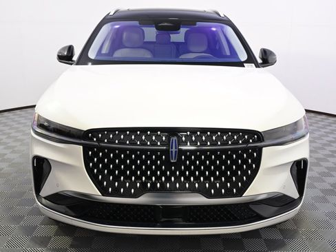 New 2026 Lincoln Nautilus Reserve image 10