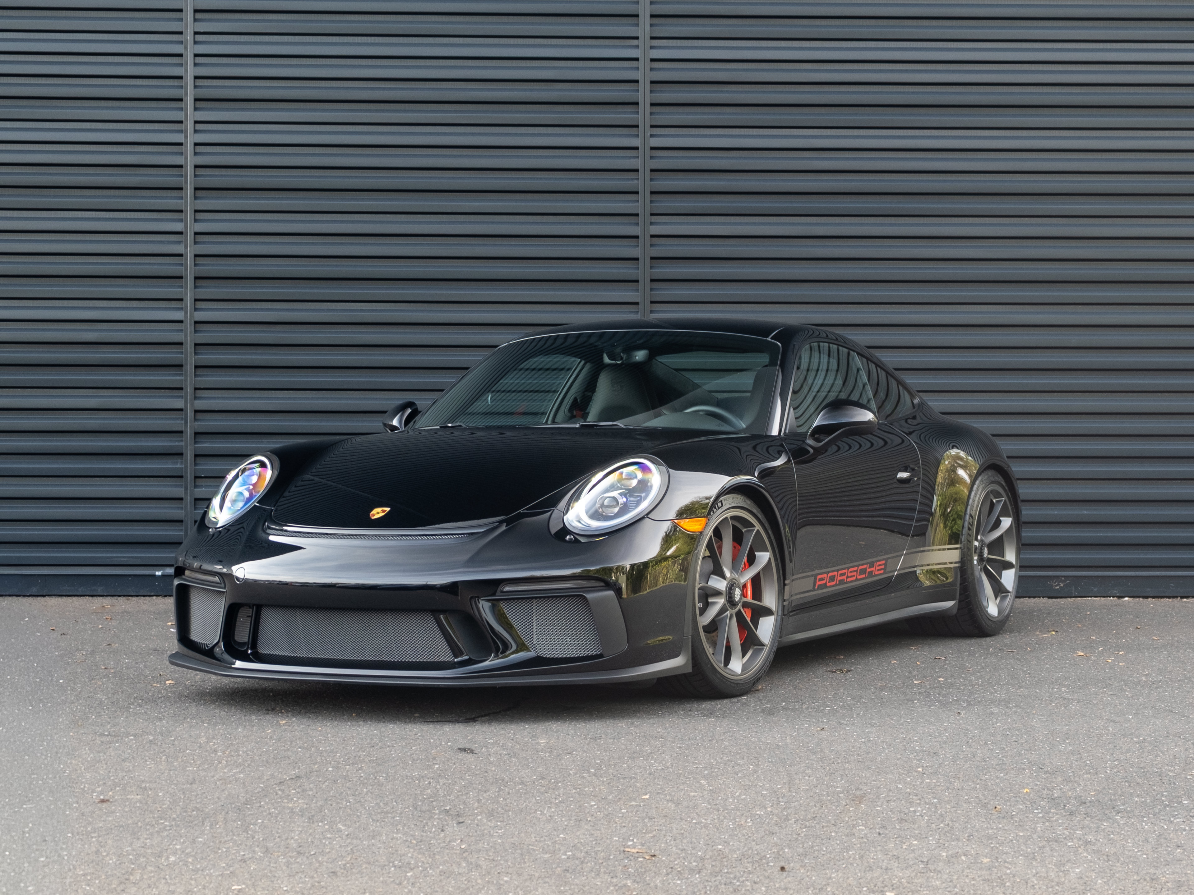 Certified 2018 Porsche 911 GT3 RWD image 1