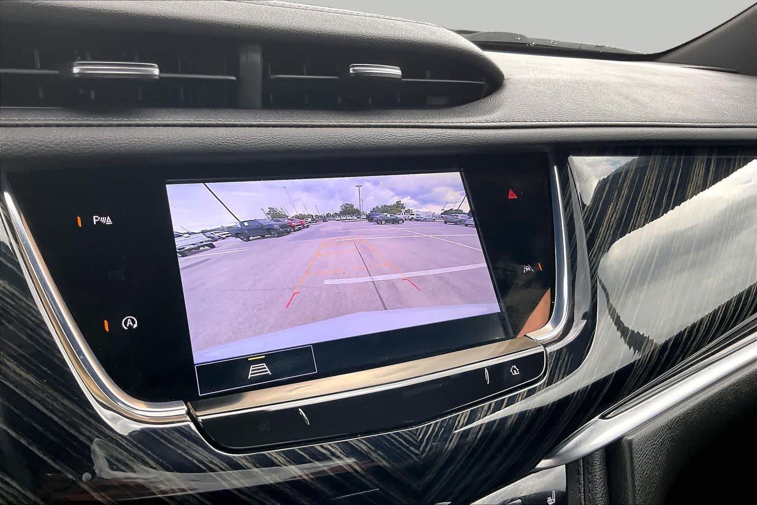 Used 2025 Cadillac XT6 Premium Luxury FWD image 29