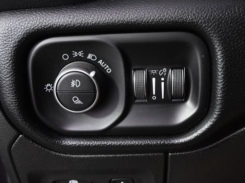 Used 2020 RAM 1500 Laramie AWD/4WD image 24