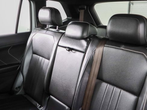 Used 2024 Volkswagen Tiguan SE R-Line FWD image 25