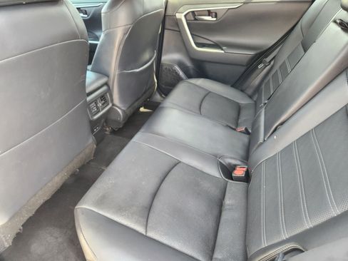 Used 2022 Toyota RAV4 Limited FWD image 26