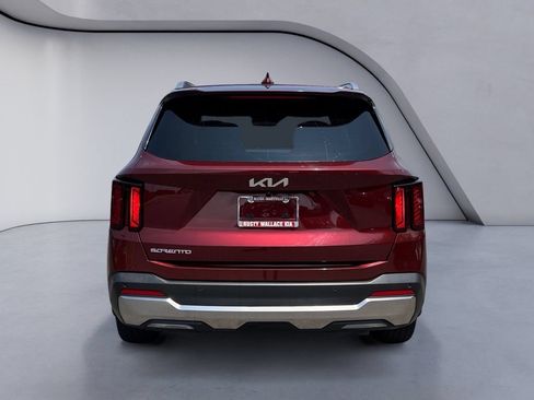 Used 2016 Kia Sorento SX FWD image 4