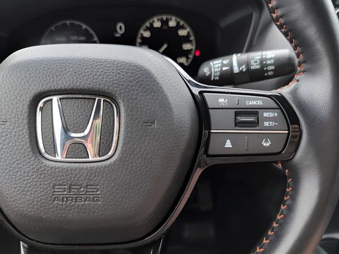 Certified 2025 Honda HR-V Sport image 15