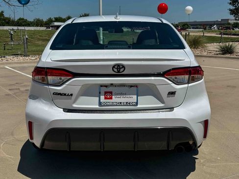 Used 2026 Toyota Corolla SE FWD image 4