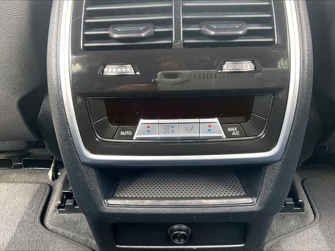 Used 2023 BMW X5 xDrive40i w/ Premium Package image 36