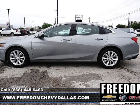 Used 2025 Chevrolet Malibu LT FWD image 4