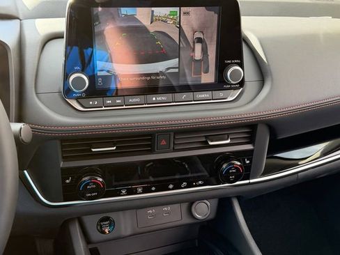 New 2026 Nissan Rogue Rock Creek image 18