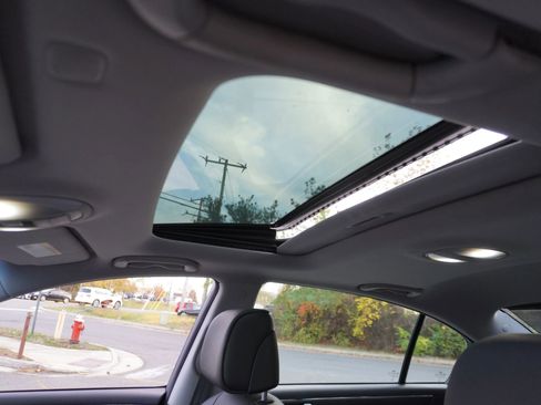 Used 2009 Hyundai Genesis 3.8 w/ Technology Pkg 4 image 13