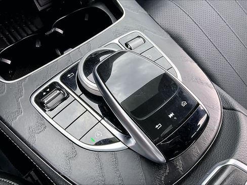 Used 2020 Mercedes-Benz E 350 Sedan image 35