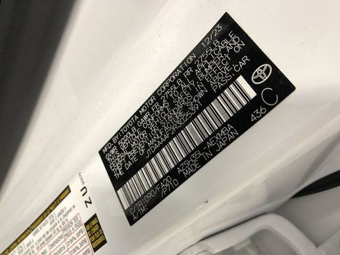 Used 2024 Toyota Crown XLE image 30