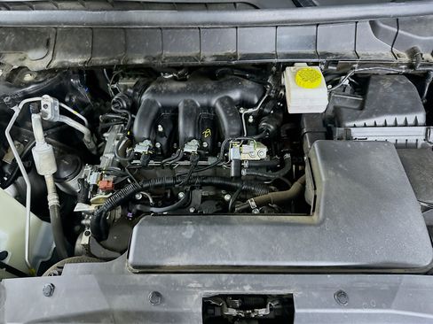 Used 2023 Nissan Pathfinder SV FWD image 32