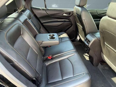 Used 2018 Chevrolet Equinox Premier FWD image 30