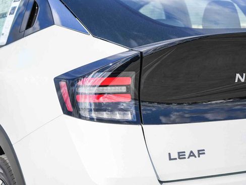 New 2026 Nissan Leaf SV+ w/ Floor Mat Package (SV+) FWD image 9