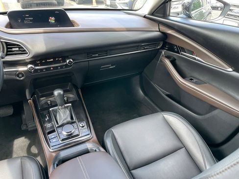 Used 2022 MAZDA CX-30 2.5 Turbo w/ Premium Plus Pkg image 9