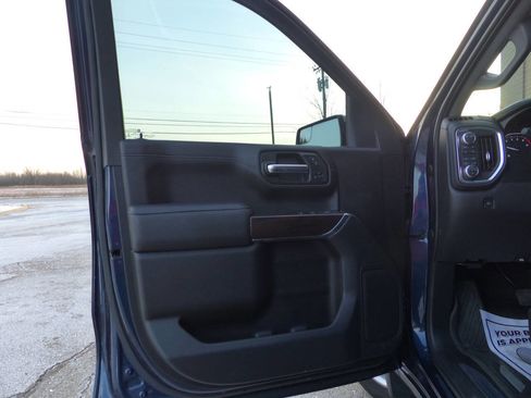 Used 2021 GMC Sierra 1500 SLT image 19