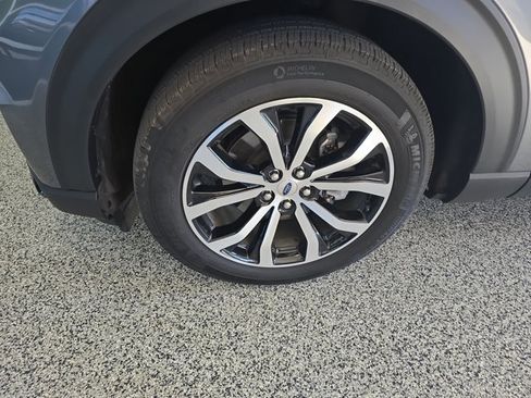 Certified 2025 Ford Explorer ST-Line image 3