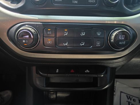 Used 2016 GMC Canyon SLE w/ SLE Convenience Package RWD image 11