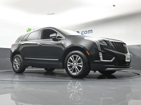 Used 2023 Cadillac XT5 Premium Luxury w/ Technology Package AWD/4WD image 25