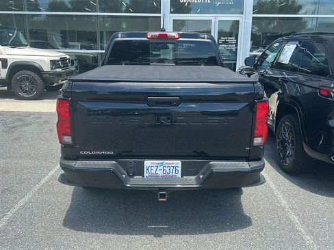 Used 2023 Chevrolet Colorado Z71 w/ Z71 Convenience Package 2 AWD/4WD image 3