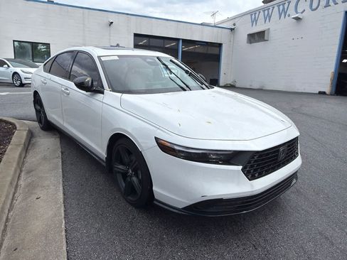 Used 2025 Honda Accord Sport image 13