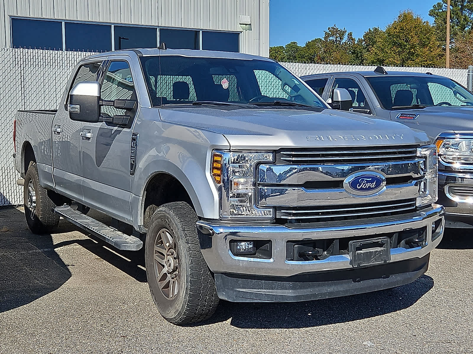 Used 2019 Ford F250 Lariat w/ Lariat Ultimate Package AWD/4WD image 2