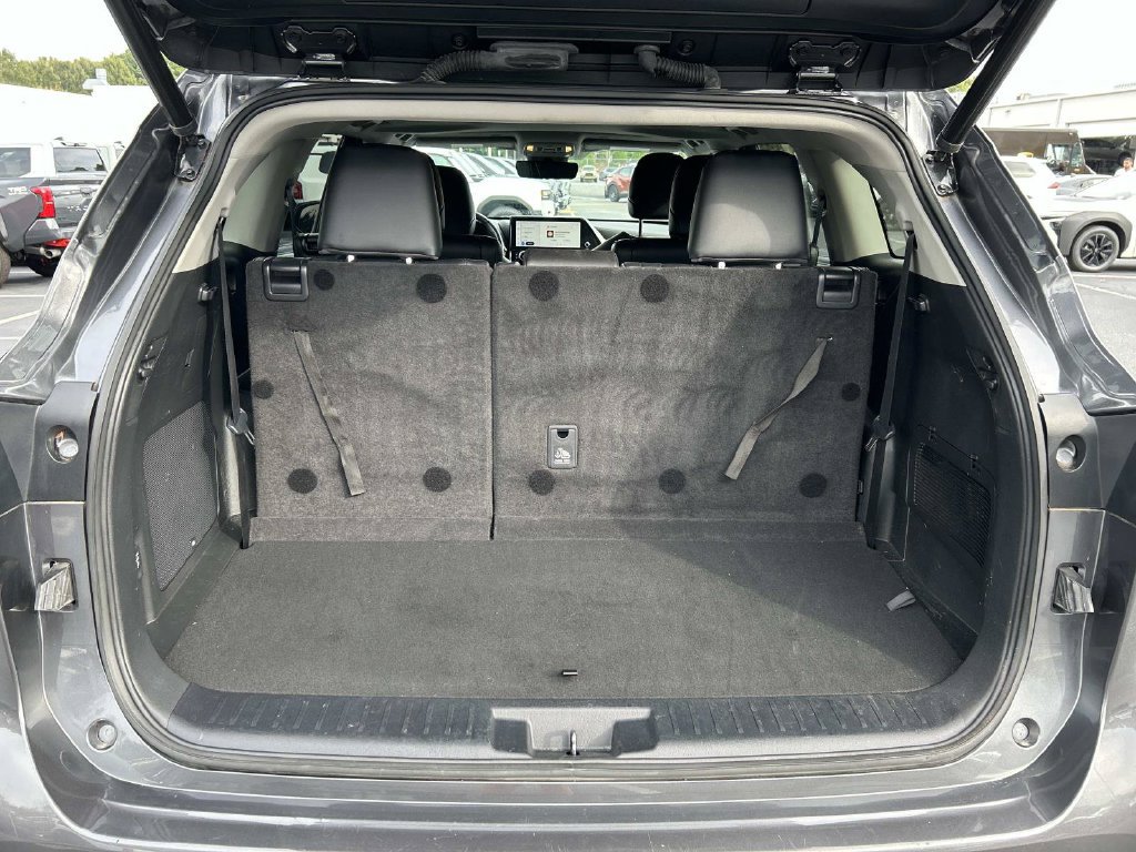 Used 2023 Toyota Highlander Limited AWD/4WD image 13