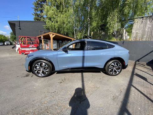 Used 2023 Ford Mustang Mach-E Premium AWD/4WD image 3