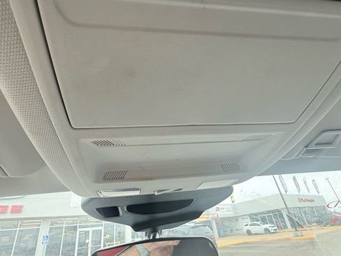 Used 2022 Ford Escape SE image 23