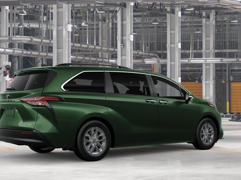 New 2026 Toyota Sienna XLE AWD/4WD image 10