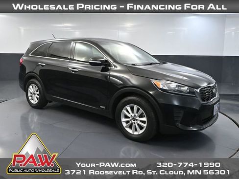 Used 2019 Kia Sorento AWD V6 image 1