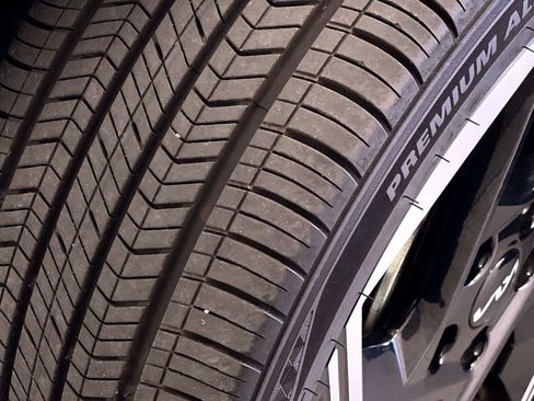 Certified 2025 Kia K4 EX image 13