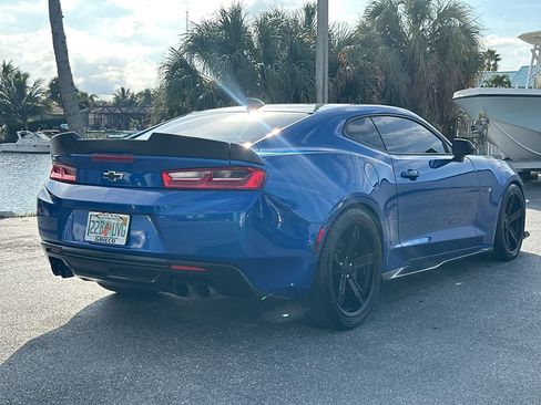 Used 2018 Chevrolet Camaro SS image 5