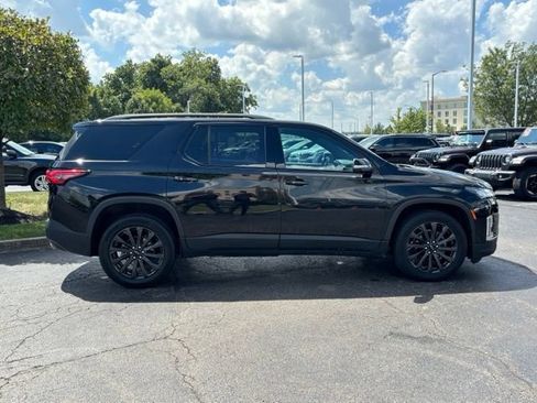 Used 2023 Chevrolet Traverse RS AWD/4WD image 14